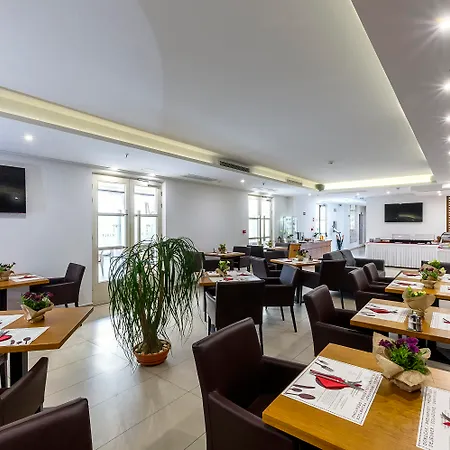 Marul Hotel