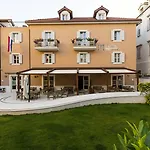 Hotel Marul