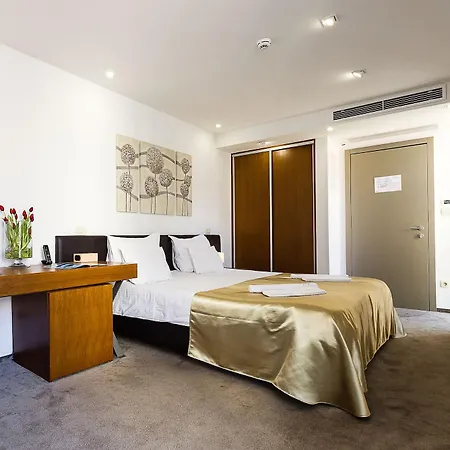 Marul 4* Split