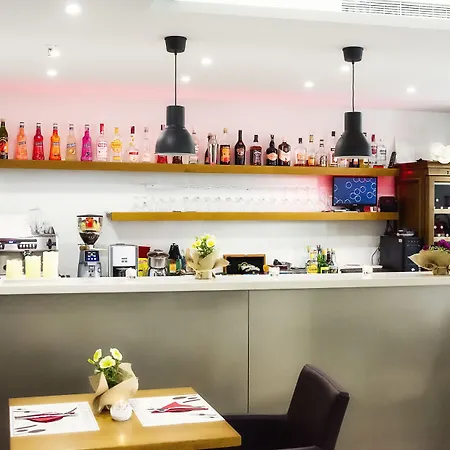 玛儒林酒店 4*