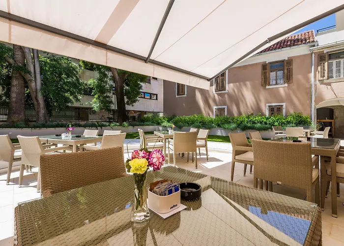 玛儒林酒店 酒店