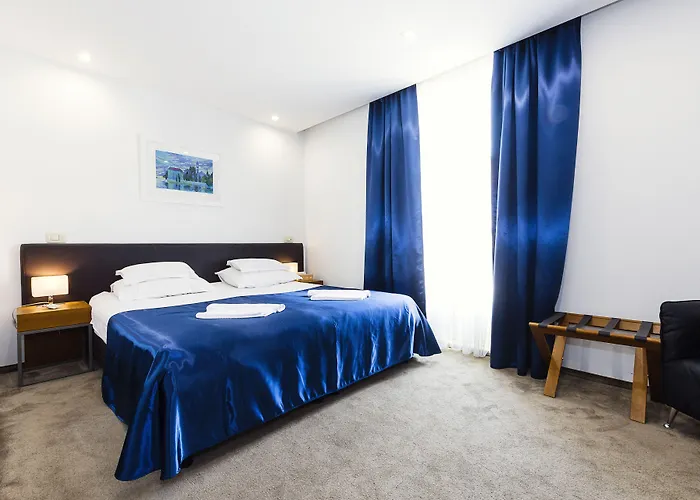 酒店 玛儒林酒店 4*