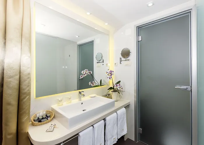 玛儒林酒店 酒店 4*