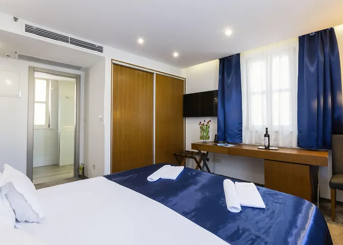 玛儒林酒店 酒店