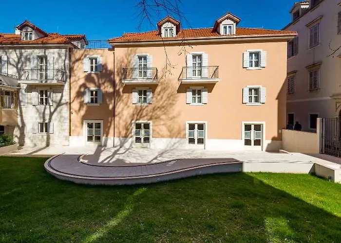 玛儒林酒店 酒店 4*